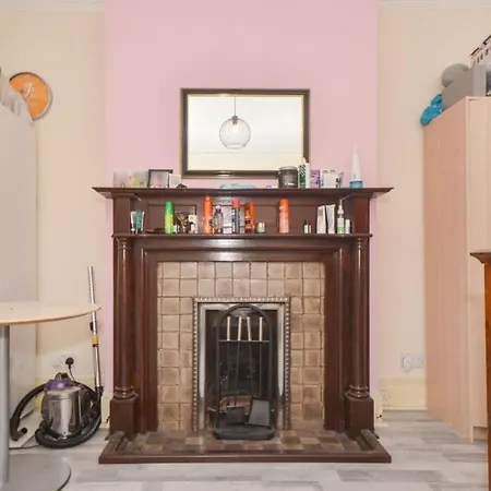 Large Double Room Next To Elisabeth Line Abbey Wood Exterior photo